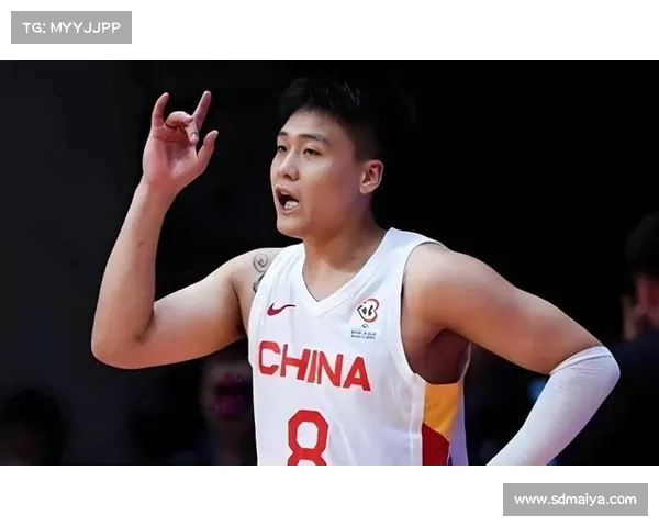 赵睿领衔男篮亚洲杯16强阵容封面 力争新高峰展现中国篮球风采 赵睿领衔男篮亚洲杯16强阵容封面 力争新高峰展现中国篮球风采